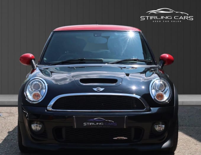 2025 Mini Hatch