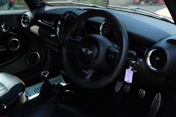 2025 Mini Hatch