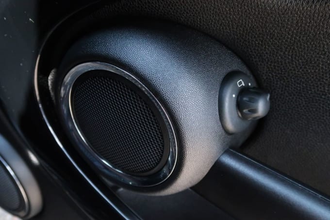2025 Mini Hatch