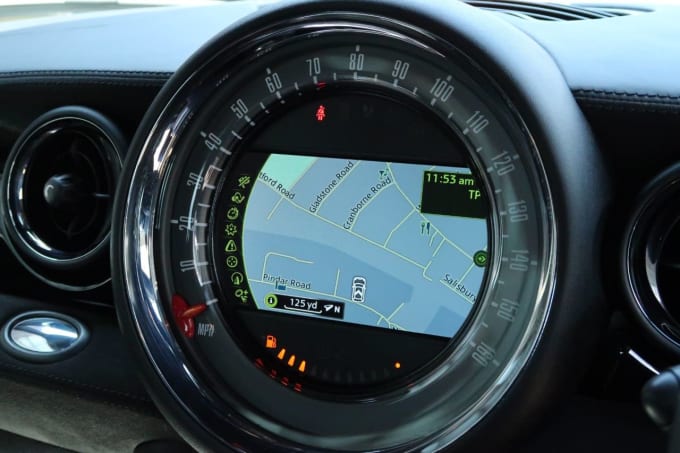 2025 Mini Hatch
