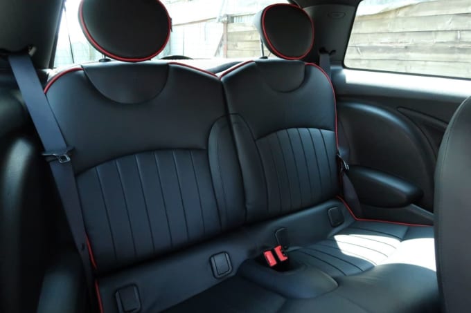 2025 Mini Hatch