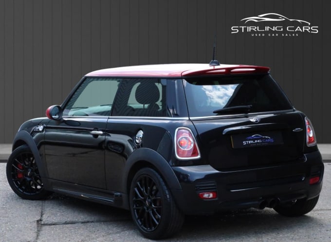 2025 Mini Hatch
