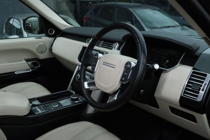 2025 Land Rover Range Rover