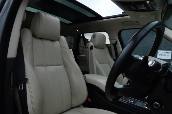 2025 Land Rover Range Rover