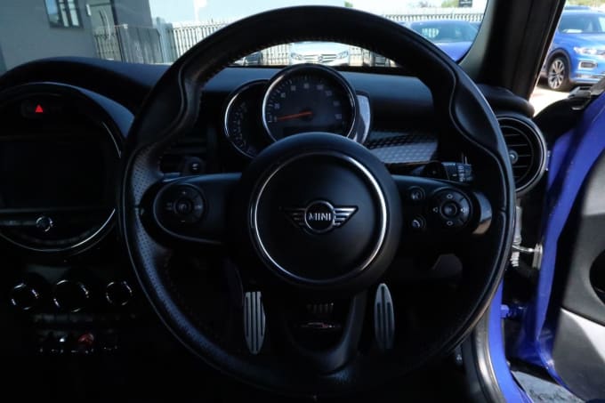 2025 Mini Hatch