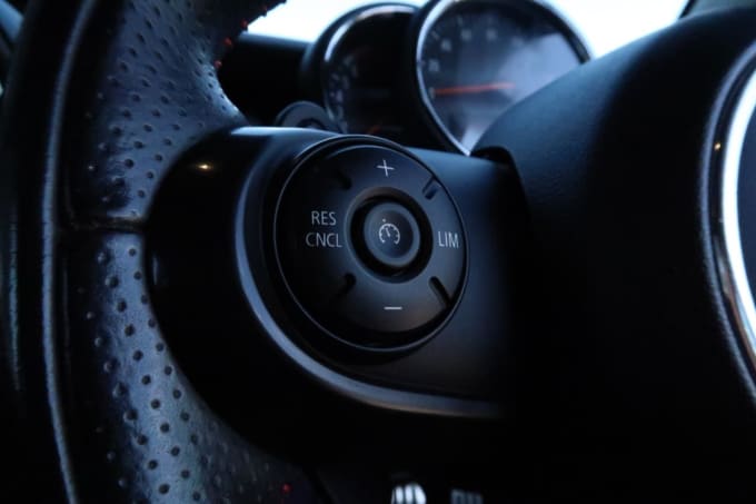 2025 Mini Hatch