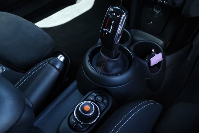 2025 Mini Hatch