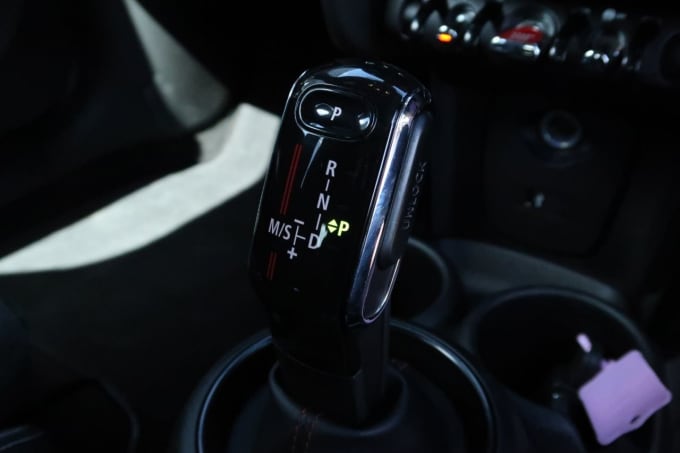 2025 Mini Hatch