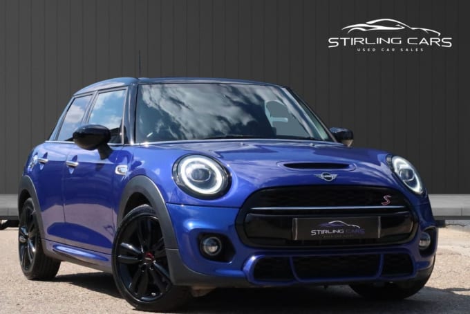 2025 Mini Hatch