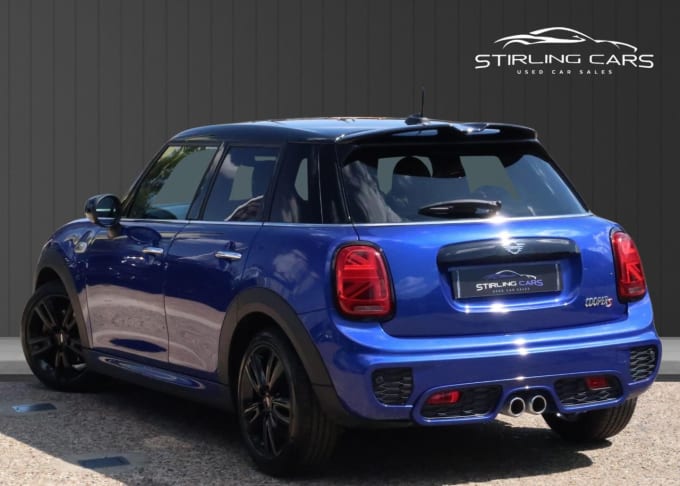 2025 Mini Hatch
