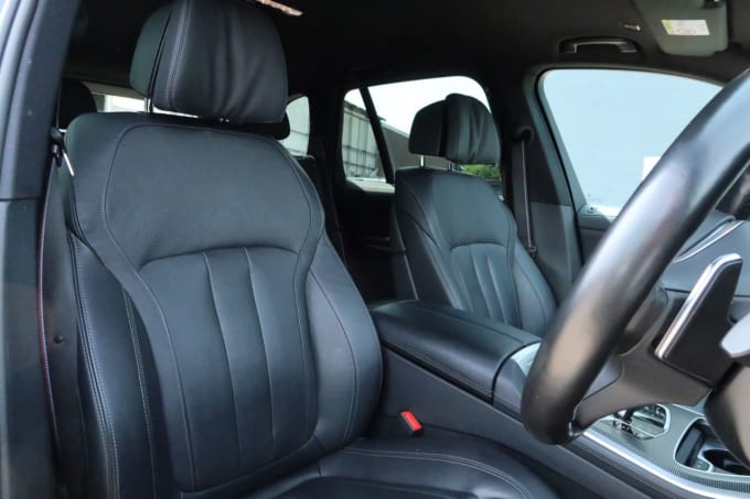 2025 BMW X5