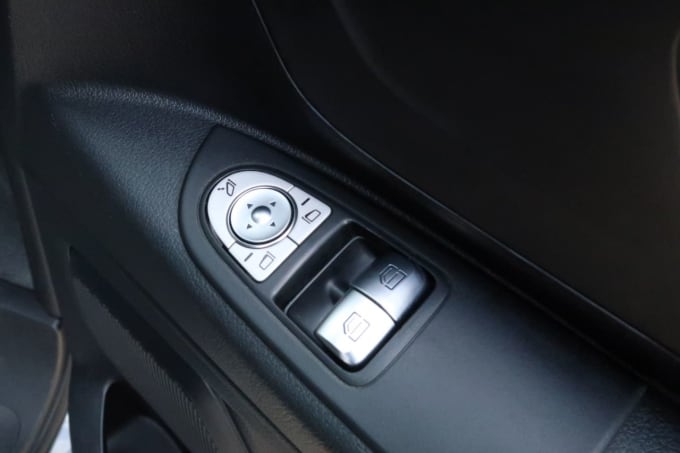 2025 Mercedes-benz Vito
