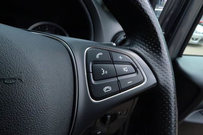 2025 Mercedes-benz Vito