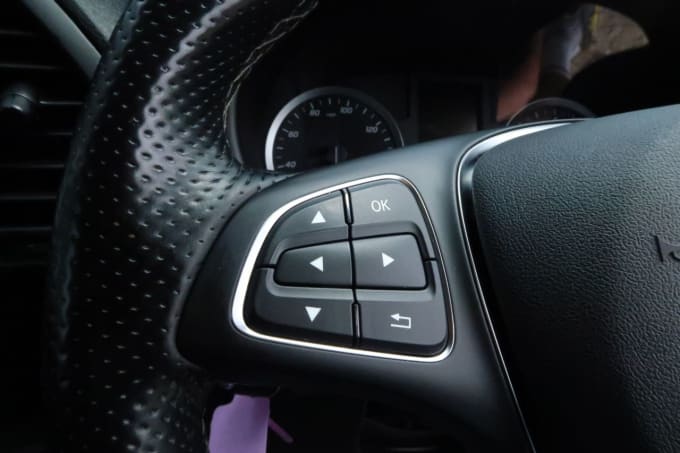 2025 Mercedes-benz Vito