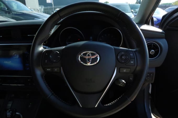 2025 Toyota Auris