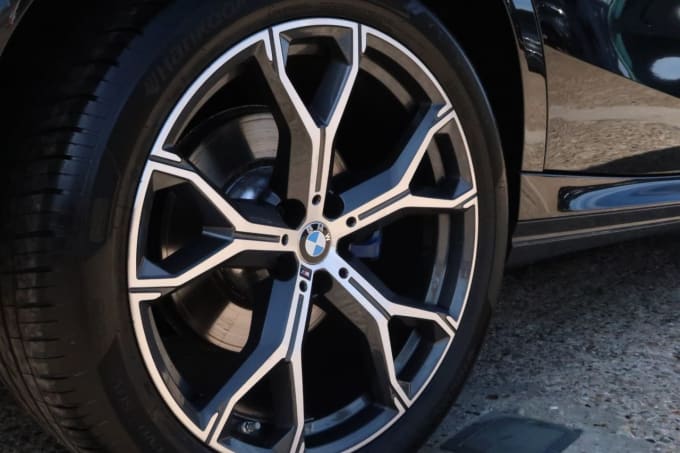 2025 BMW X6
