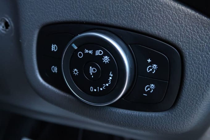 2025 Ford Transit Connect