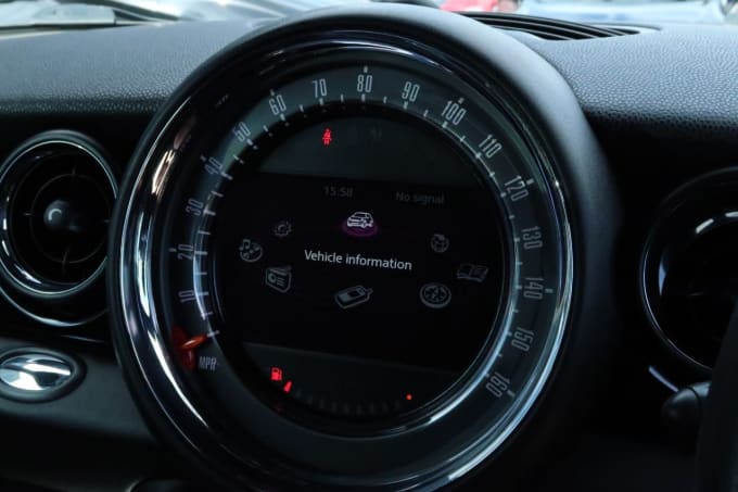 2025 Mini Hatch