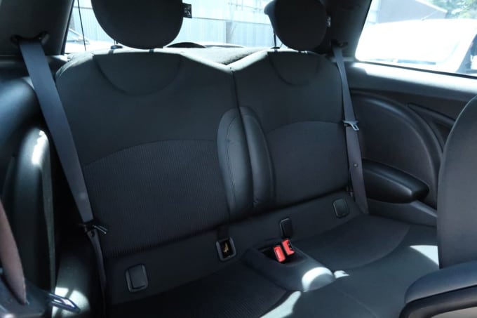 2025 Mini Hatch