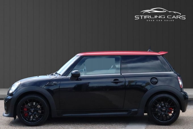 2025 Mini Hatch