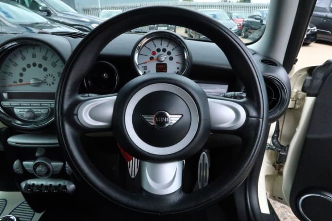 2025 Mini Hatch