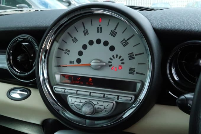 2025 Mini Hatch