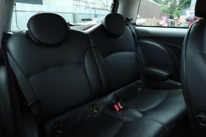 2025 Mini Hatch