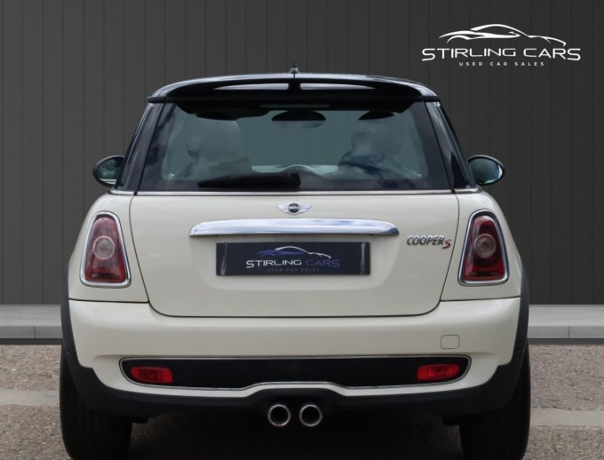 2025 Mini Hatch