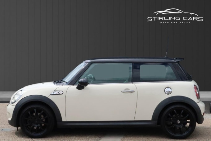 2025 Mini Hatch