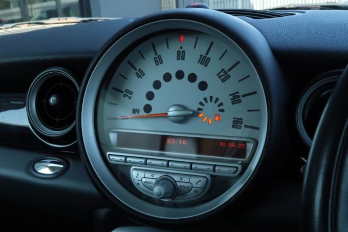 2025 Mini Hatch