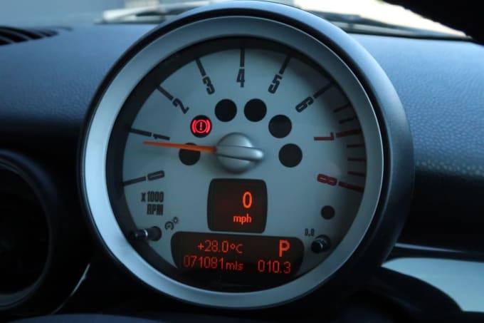 2025 Mini Hatch