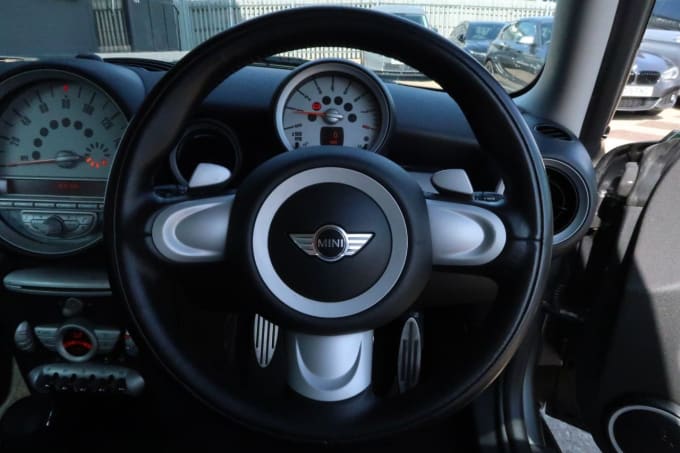 2025 Mini Hatch