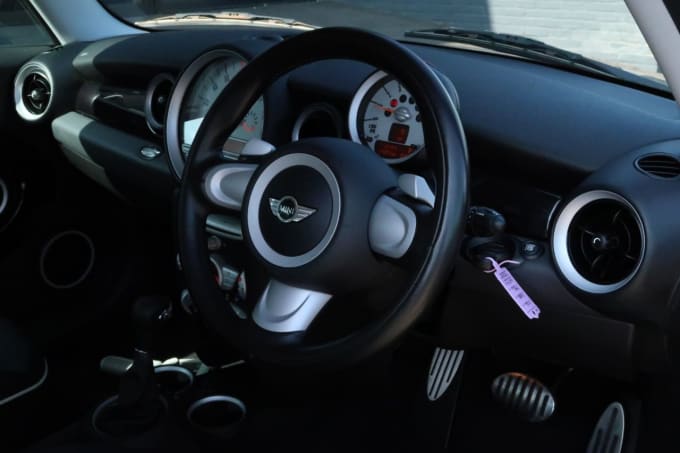 2025 Mini Hatch