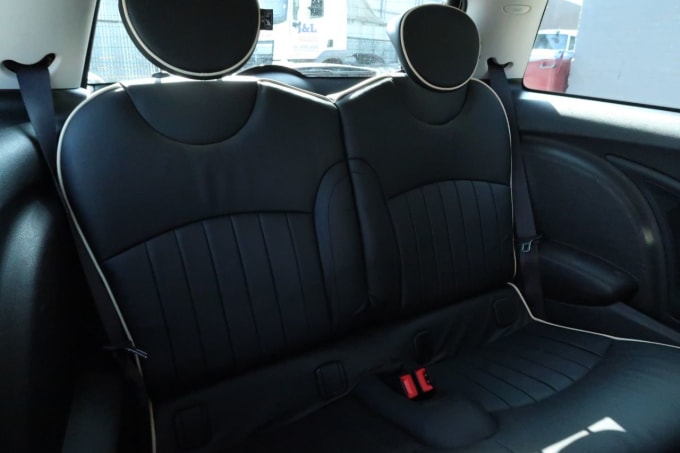 2025 Mini Hatch
