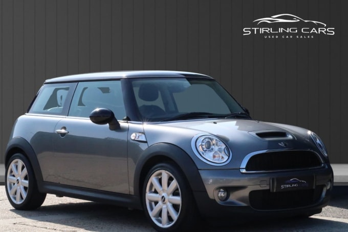 2025 Mini Hatch