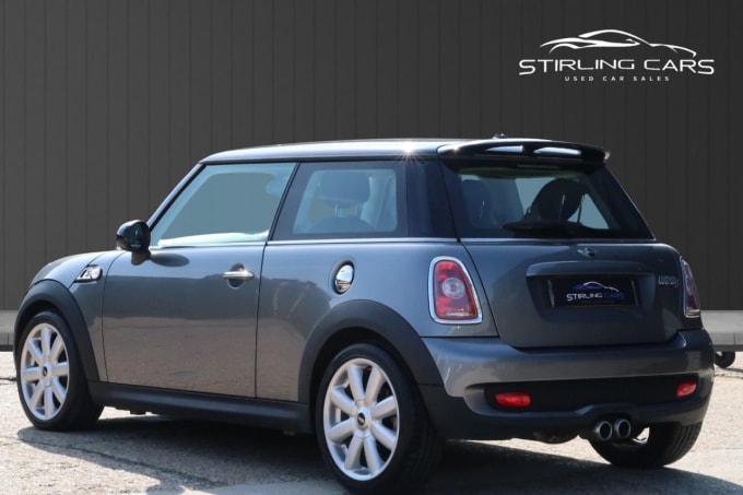 2025 Mini Hatch