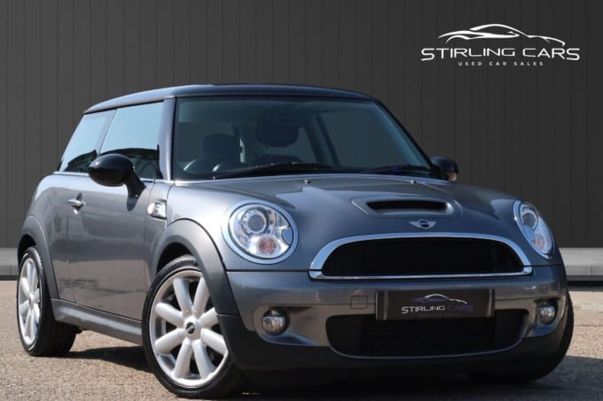 2025 Mini Hatch