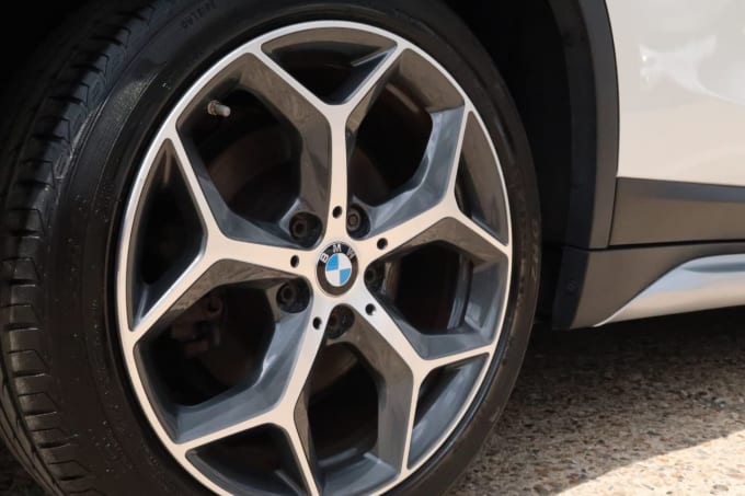 2025 BMW X1