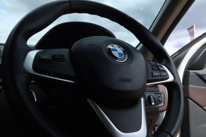 2025 BMW X1