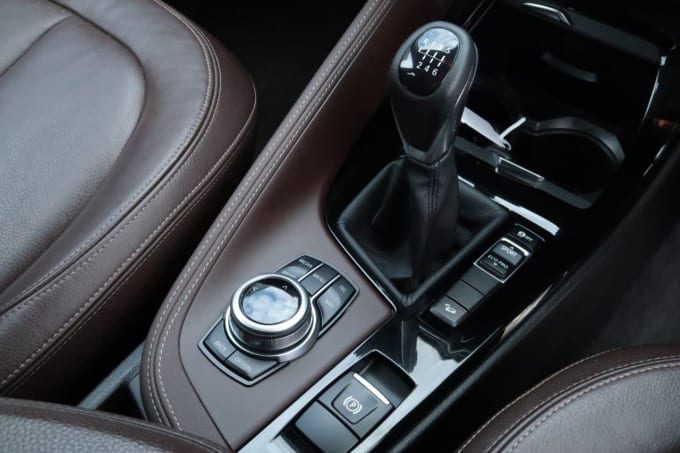 2025 BMW X1