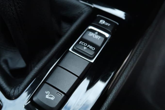 2025 BMW X1