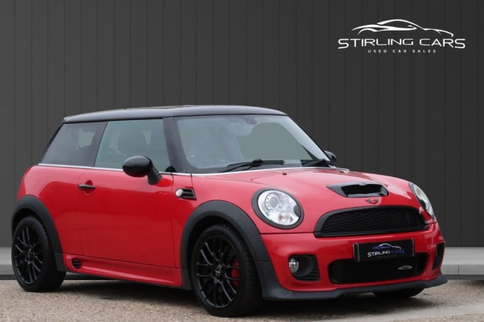 2025 Mini Hatch