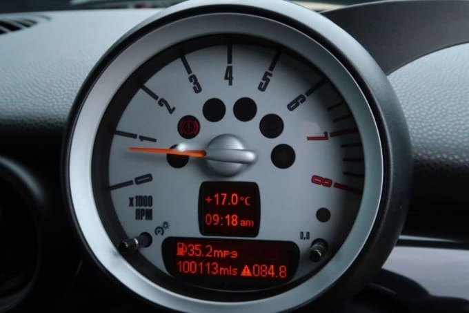2025 Mini Hatch