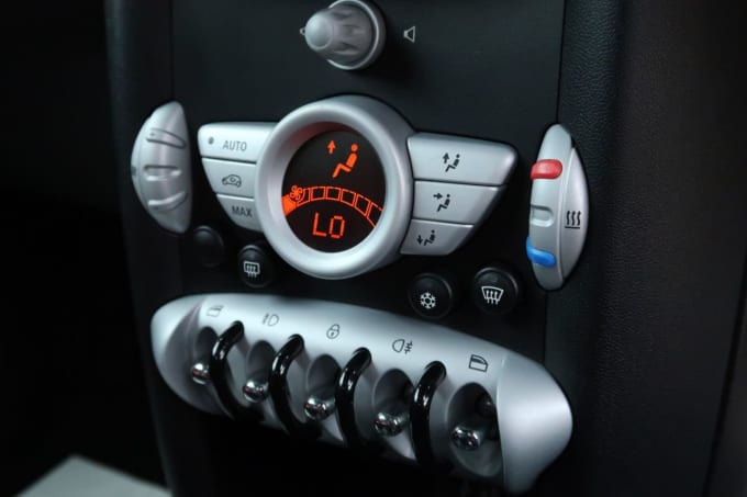 2025 Mini Hatch