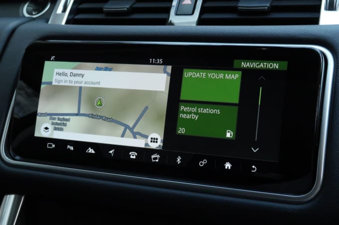 2025 Land Rover Range Rover Sport