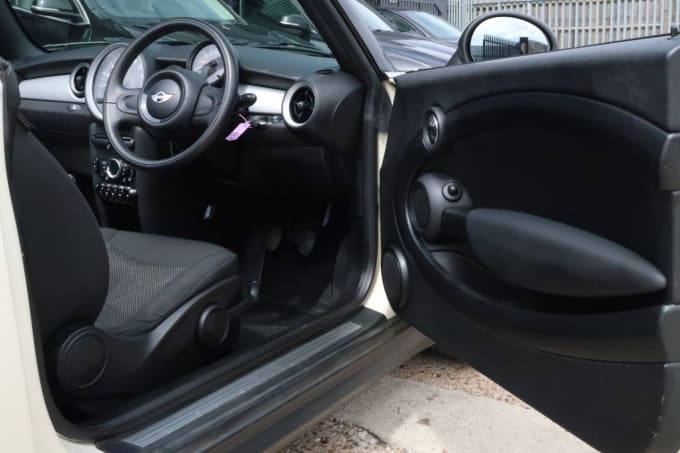 2025 Mini Convertible