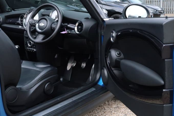 2025 Mini Convertible