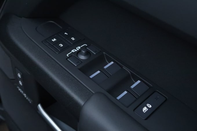 2025 Land Rover Defender