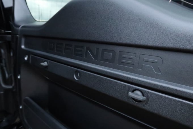2025 Land Rover Defender