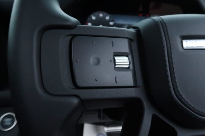 2025 Land Rover Defender